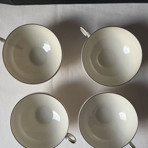 Pirkenhammer vintage porcelain tea cups set of 4 like new