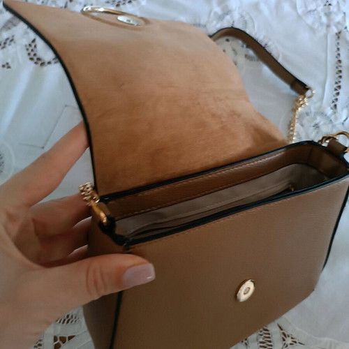 H&M crossbody bag with suede leather and gold chain, like new