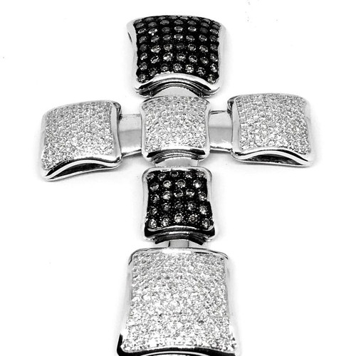 Cross 18k with diamonds new, 5x7 cm, 18 karat white gold