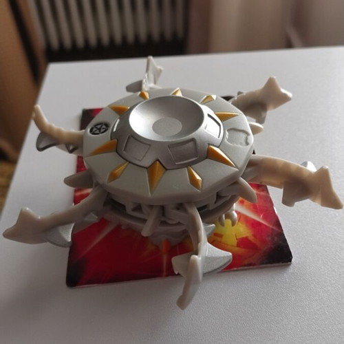 Bakugan Chaos Assault Hurrix toy like new, authentic