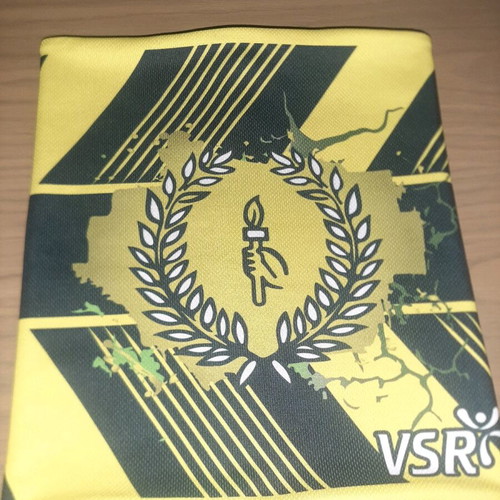 Absorba neck scarf like new, blue and yellow