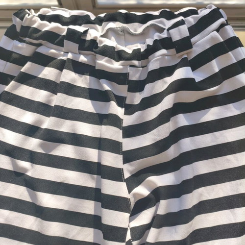 Capri pants used, size M, two-tone, comfortable