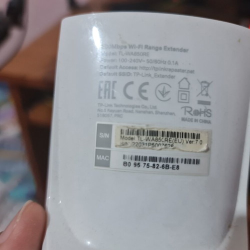 TP-LINK TL-WA850RE WiFi Extender Single Band 300Mbps like new