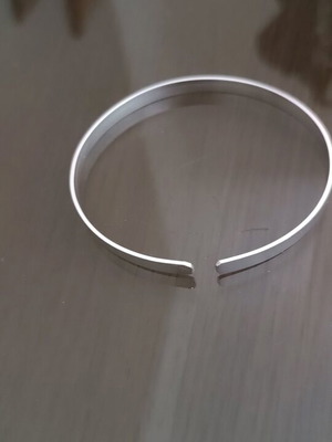 Minimal bracelet new, adjustable aluminum wire