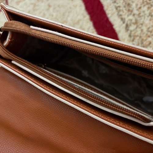 DOCA crossbody bag like new