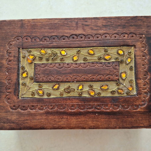 Fylliana wooden jewelry box with ethnic bead decoration
