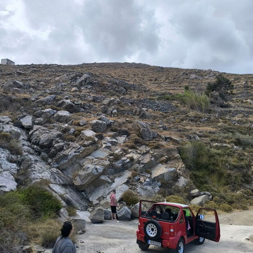 Αγροτεμάχιο στη Σέριφο με θέα στο Αιγαίο, 2068 τ.μ.