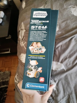 Robotics Workshop like new with complete instructions