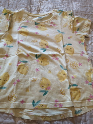 Sinsay girls' t-shirt 122 cm yellow used