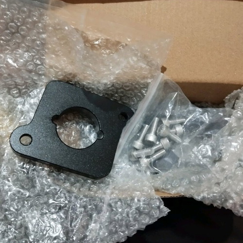 NGK R8 Red πολλαπλασιαστές και αντάπτορες και φίσες καινούργια πακέτο