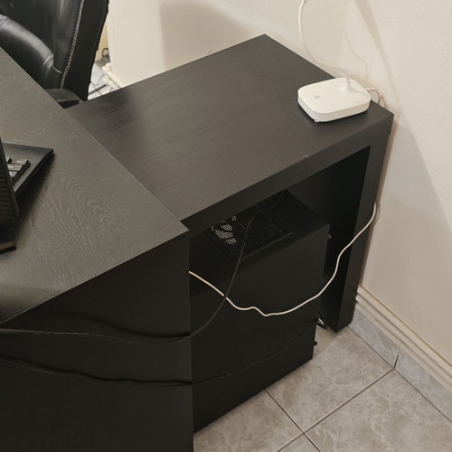 Desk with adjustable corner like new