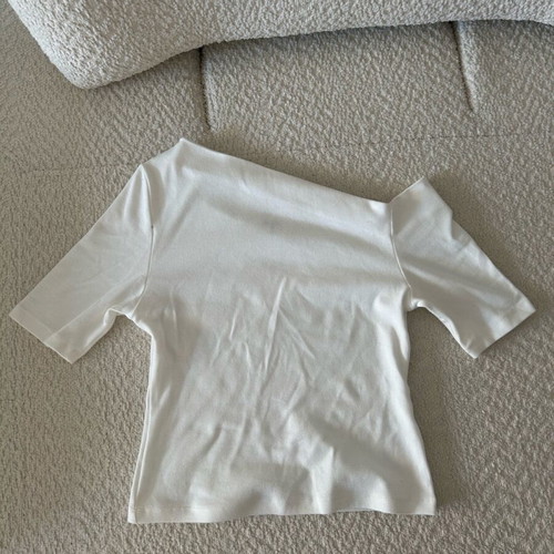 Kiabi Off-Shoulder Top White Like New Size XS