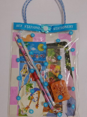 Πακέτο σχολικών συλλεκτικών καινούργιο με μπλοκ, μολύβια, χάρακα, ξύστρα, αυτοκόλλητα