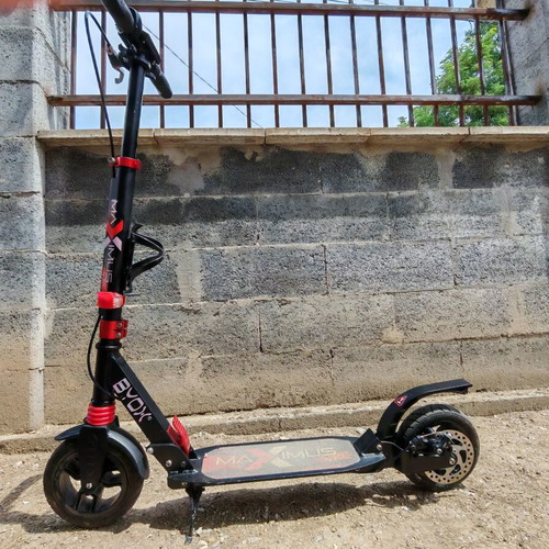 Byox scooters with disc brakes used, set of two