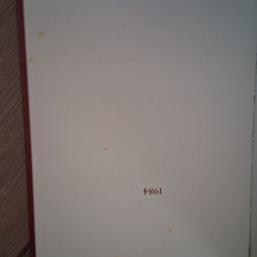1984 by George Orwell book like new, Greek edition