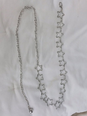 Silver metal women's belt like new, adjustable size