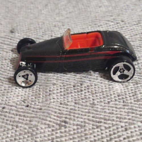 Hot Wheels '33 Ford Roadster toy car used