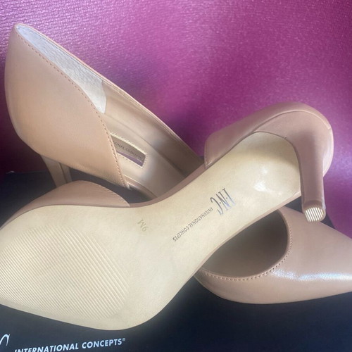 I.N.C. International Concepts pumps new, beige, size 39.5