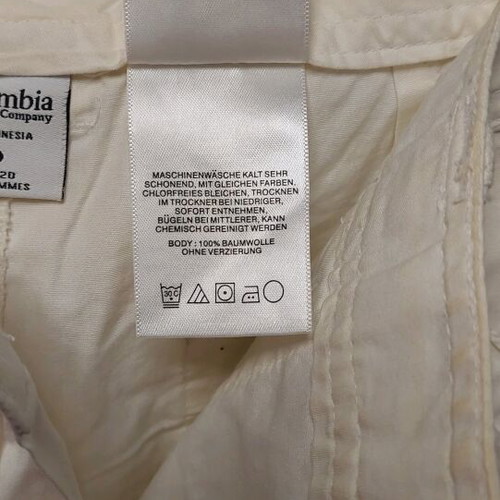 Columbia women's white bermuda shorts used, size S-M 36-38 with six pockets