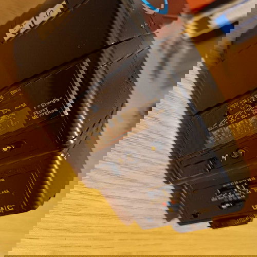 Vivitar 3700 electronic flash used with additional cap and case