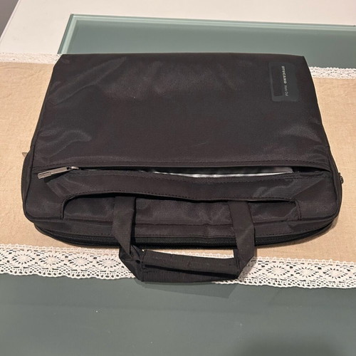 Tucano Work Out laptop shoulder/hand bag 13” - 14” like new, black and grey
