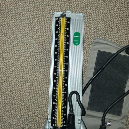 Vintage ALPK2 Japan sphygmomanometer used, traditional tabletop
