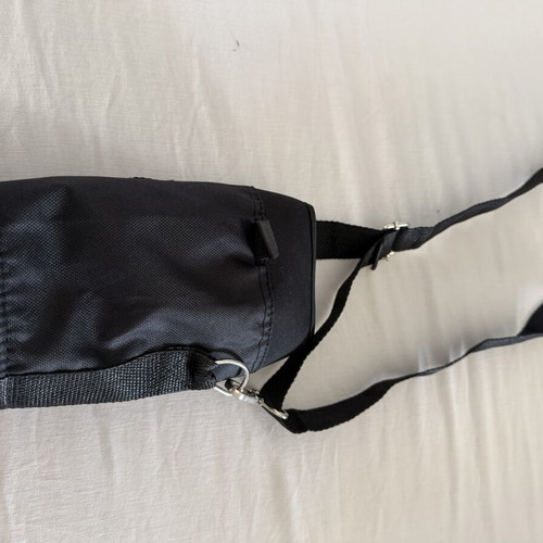 Black thermos cup carrying bag