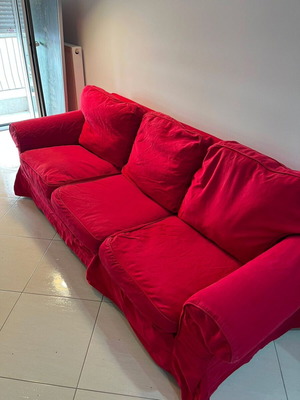 Sofa used, 3-seater red fabric upholstery
