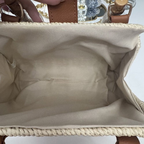 Straw handbag new with bamboo handles beige