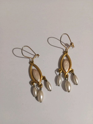Dangling earrings with beads new