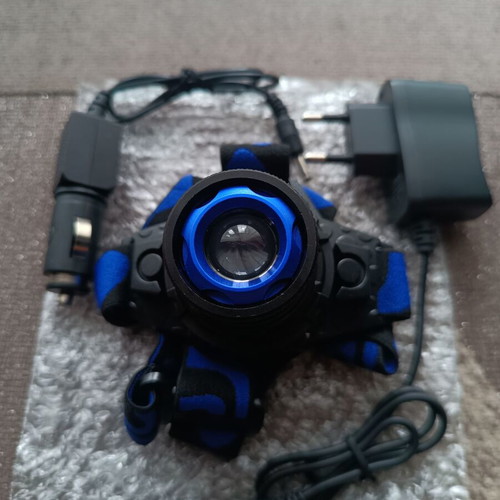 CREE XM-L T6 LED Headlamp with Zoom and Chargers, New