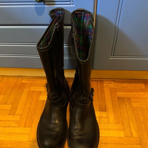 Robinson leather boots size 38 like new, black
