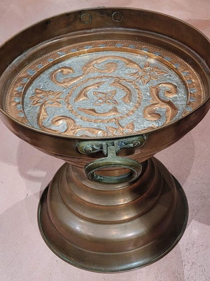 Χάλκινο περίτεχνο μαγκάλι σαν καινούργιο με μπρούτζινα χερούλια