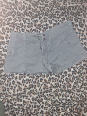 Low-rise gray cargo shorts denim like new