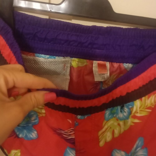 Tropical floral shorts like new, Hawaiian style with back pocket