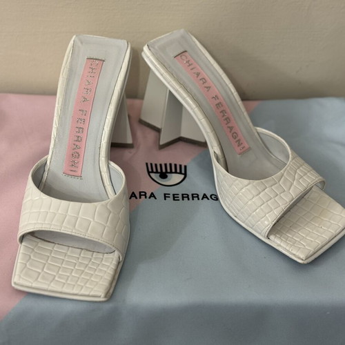 Chiara Ferragni leather mules white, like new, star heel 9cm