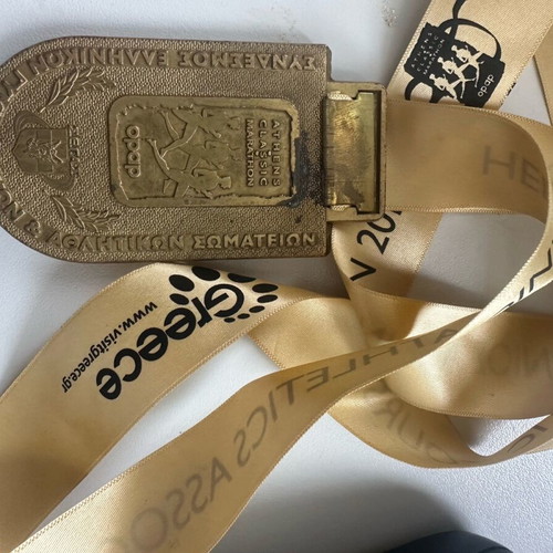 Classic Marathon 2012 10km Medal like new