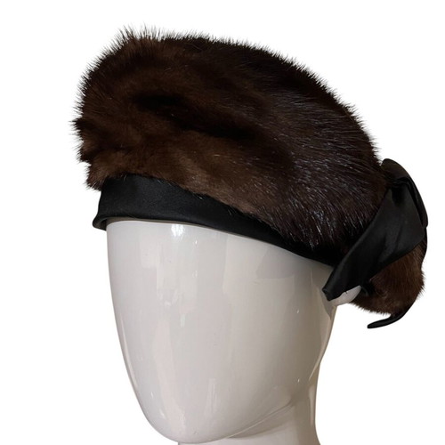 Women's real mink fur banie like new, brown and black