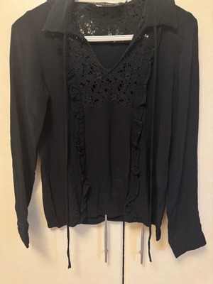 Zara shirt black with lace like new, size XS