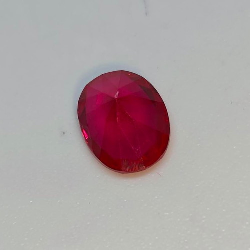 Lab-grown ruby Oval Cut 10mm like new