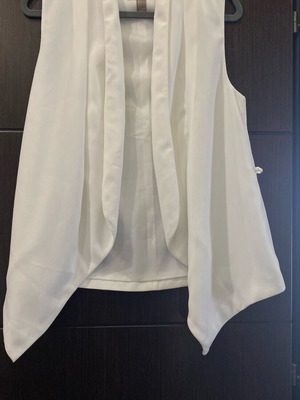 Sleeveless white jacket Forever Unique new with belt detail