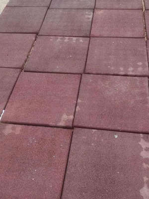 Rubber floor tiles for garden like new 50x50 cm