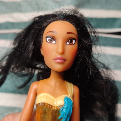 Princess Pocahontas doll used