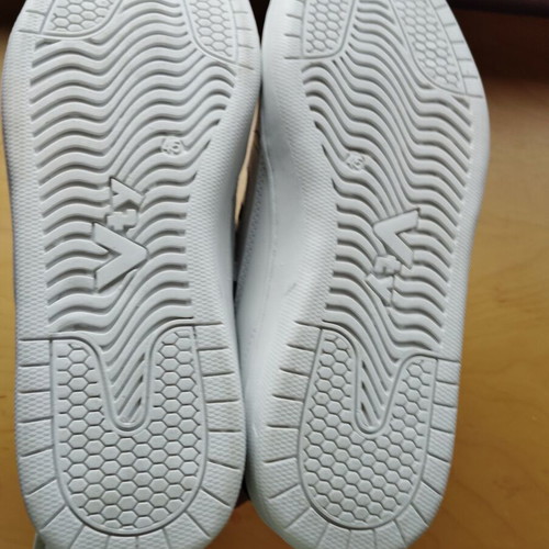 Leather sneakers new, white, sporty, size 45