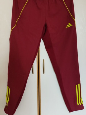 Adidas running windbreaker new, red, size S