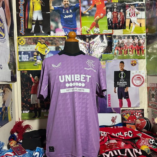 Rangers third kit 2021-22 like new, size M