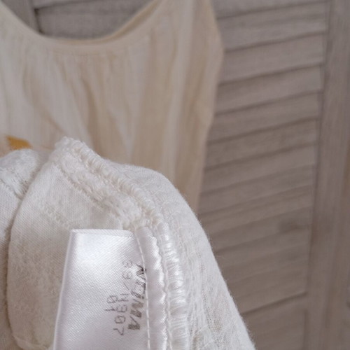 Nema dress small medium 100% cotton like new, white and gold