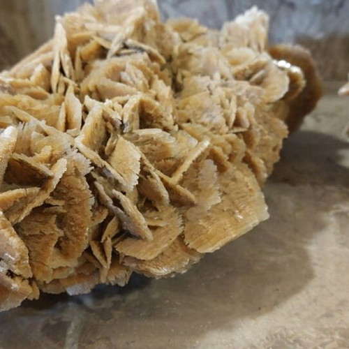 Desert Rose natural crystal like new