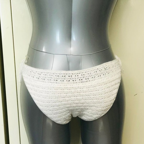 Knitted bikini bottom new, size S/M, white