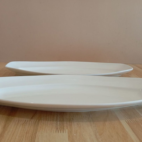 Serving platter set used, white, 46 cm length